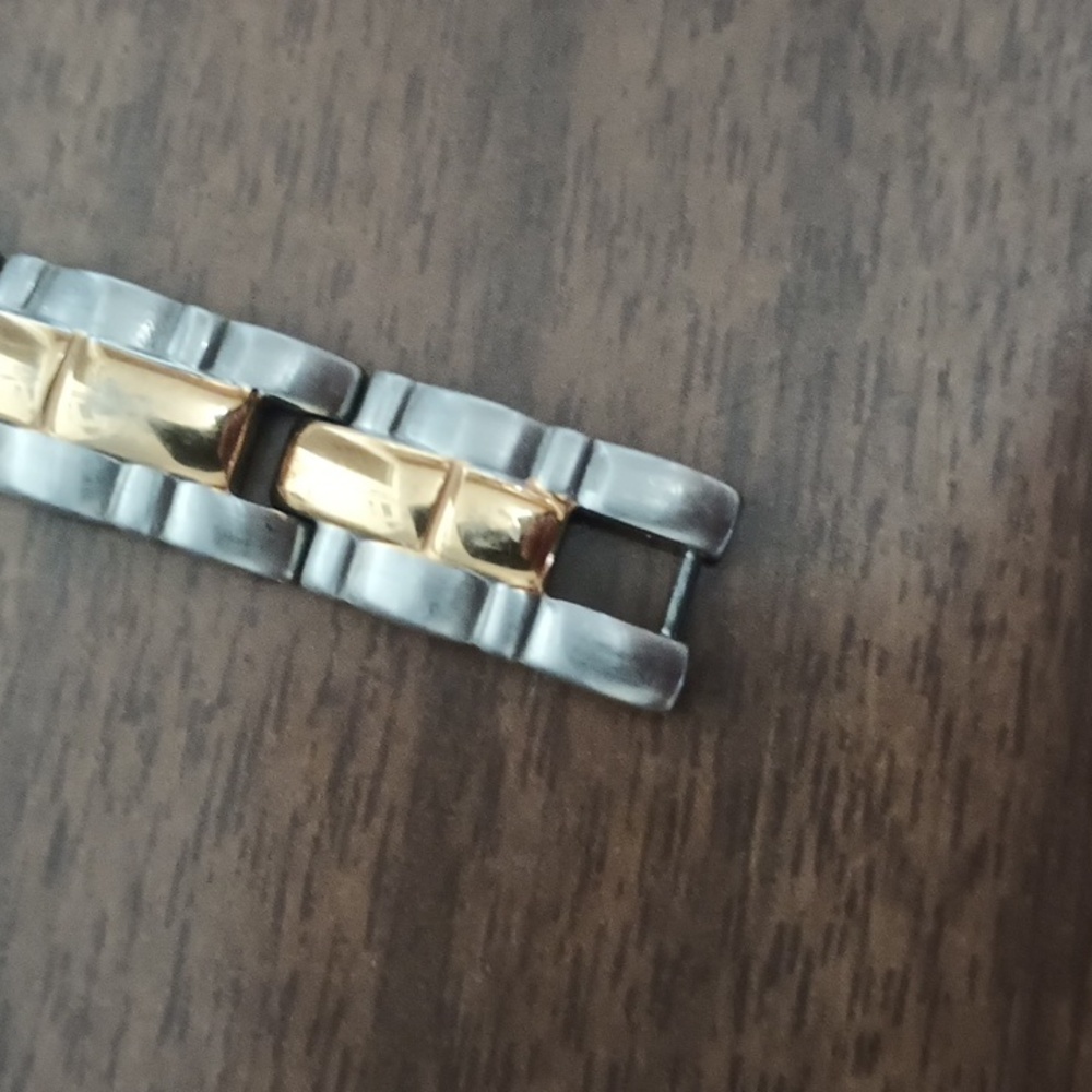 Two-Tone Link Bracelet - Picture 4 of 4